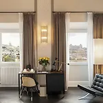 فندق سكاليناتا دي سبانيا 3*