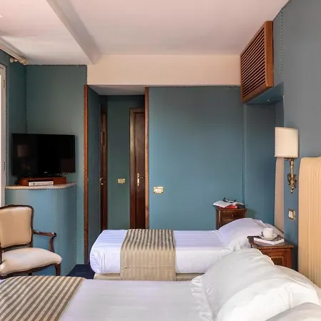 Scalinata Di Spagna 3* Rom
