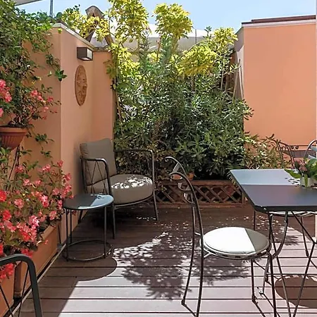 Scalinata Di Spagna 3* Рим