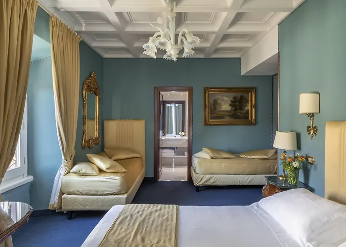 Scalinata Di Spagna 3* Rom