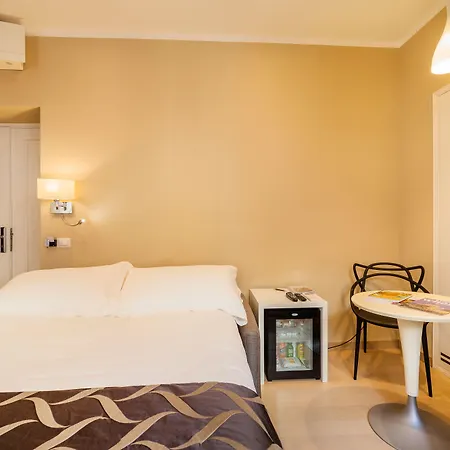 Scalinata Di Spagna Hotel 3*